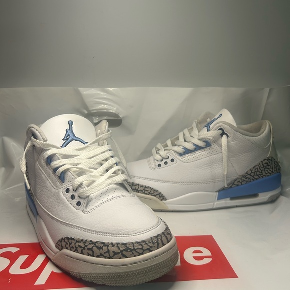 Jordan 3 unc w/box